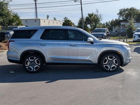 Certified 2025 Hyundai Palisade SEL image 4