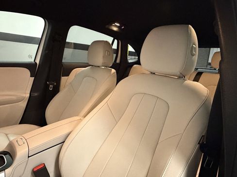 Certified 2025 Mercedes-Benz GLA 250 image 23