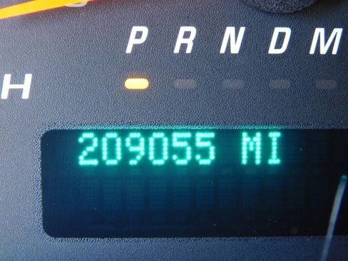 Used 2014 Chevrolet Express 3500 image 12