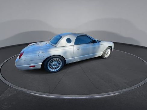 Used 2004 Ford Thunderbird image 15