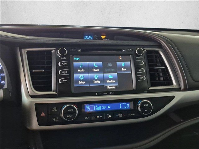 Used 2018 Toyota Highlander Plus FWD image 13