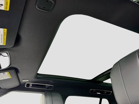 New 2026 Land Rover Range Rover SE AWD/4WD image 23