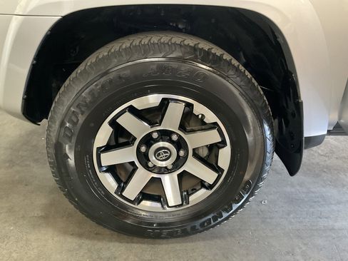 Used 2021 Toyota 4Runner TRD Off-Road Premium image 11