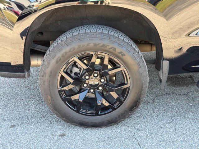 Certified 2022 Chevrolet Silverado 1500 RST w/ LPO, Blackout Package AWD/4WD image 16