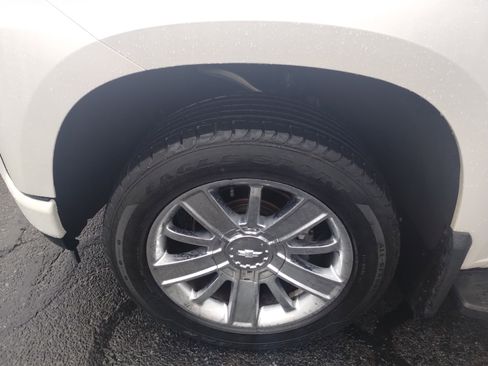 Used 2020 Chevrolet Silverado 1500 High Country image 21