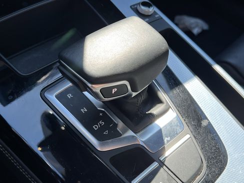 Used 2024 Audi Q5 2.0T Prestige w/ Prestige Package image 26