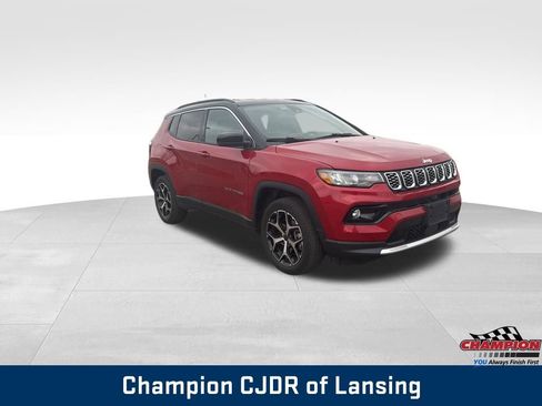 Used 2025 Jeep Compass Limited image 7