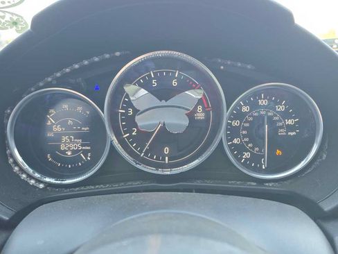 Used 2017 MAZDA MX-5 Miata Sport RWD image 7