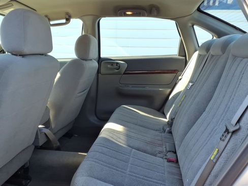 Used 2004 Chevrolet Impala w/ Preferred Equipment Group FWD image 8