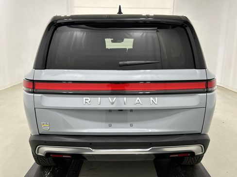 Used 2023 Rivian R1S Adventure Quad AWD/4WD image 4
