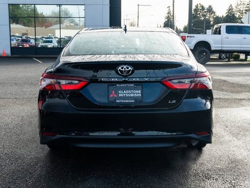 Used 2023 Toyota Camry LE image 5