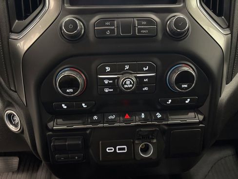 Used 2021 Chevrolet Silverado 1500 RST AWD/4WD image 23