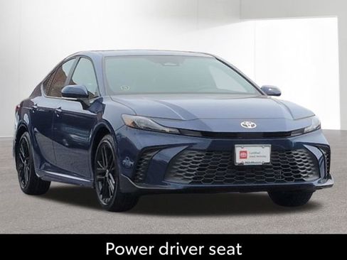 Certified 2026 Toyota Camry SE FWD image 3