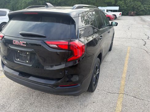 Used 2020 GMC Terrain SLE w/ Driver Convenience Package FWD image 8