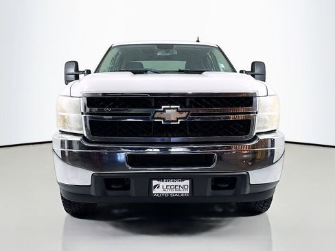 Used 2011 Chevrolet Silverado 3500 LT AWD/4WD image 2