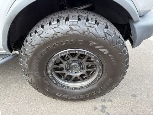 Used 2021 Ford Bronco Outer Banks AWD/4WD image 32