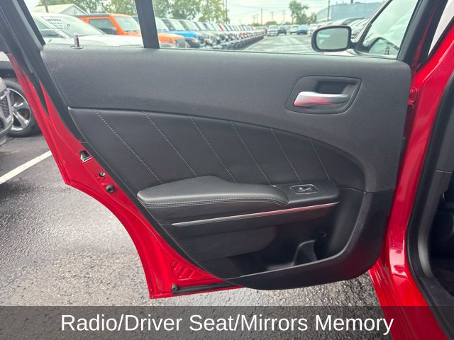 Used 2015 Dodge Charger SXT w/ AWD Plus Group image 21
