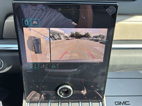 New 2026 GMC Terrain Elevation w/ Technology Package II FWD image 30