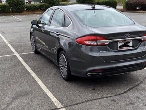 Used 2017 Ford Fusion SE w/ Equipment Group 202A AWD/4WD image 8