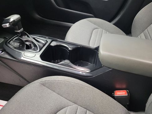 Used 2025 Kia K4 EX FWD image 26