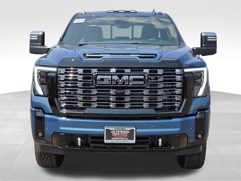 New 2026 GMC Sierra 2500 Denali Ultimate AWD/4WD image 8