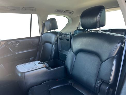 Used 2022 Nissan Armada SL w/ Captain's Chairs Package image 12