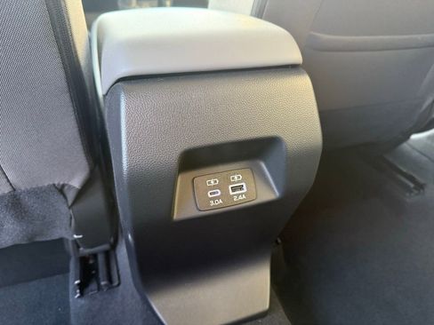 Used 2025 Subaru Crosstrek 2.0i Premium image 25