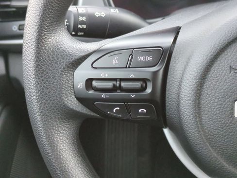 Used 2022 Kia Rio S FWD image 23