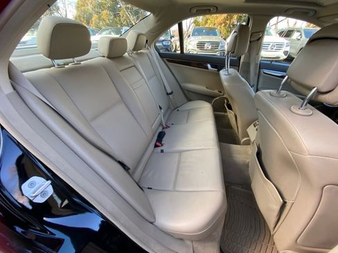 Used 2013 Mercedes-Benz C 250 Sport image 29