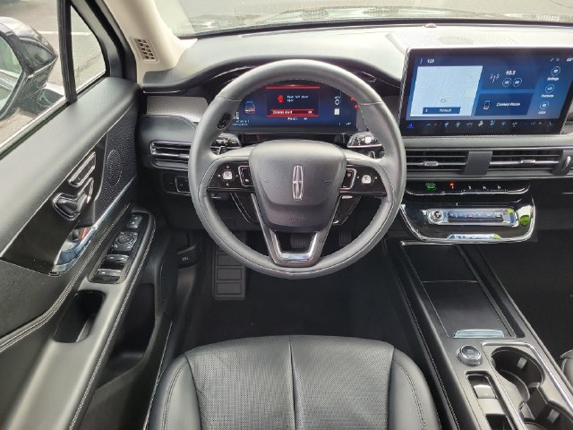 Used 2024 Lincoln Corsair Reserve w/ Equipment Group 201A AWD/4WD image 25