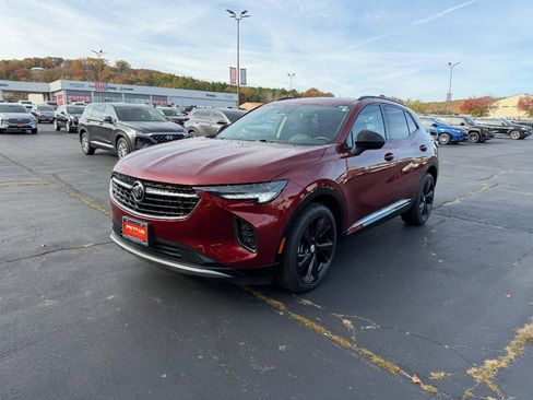 Used 2021 Buick Envision Essence w/ Sport Touring Package image 8