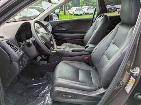 Used 2019 Honda HR-V Touring image 20