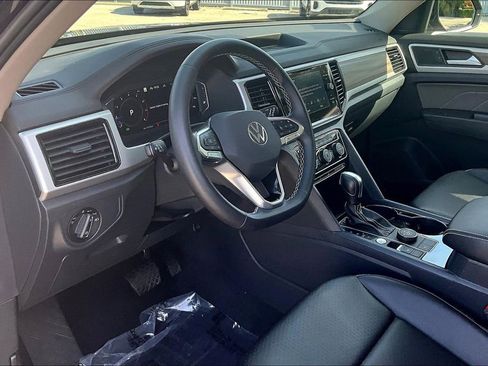 Certified 2023 Volkswagen Atlas SEL AWD/4WD image 14