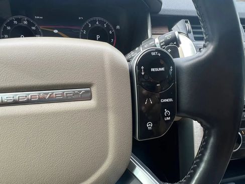 Used 2020 Land Rover Discovery HSE AWD/4WD image 22