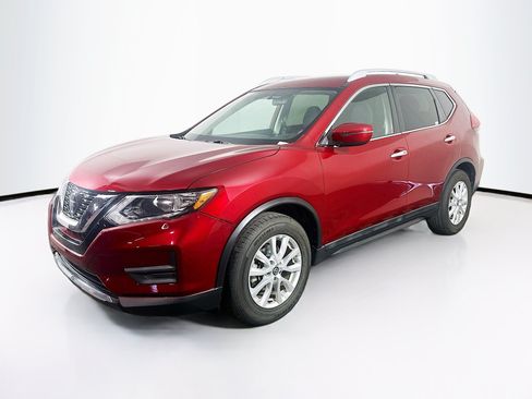 Used 2018 Nissan Rogue SV FWD image 3