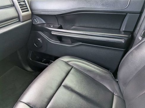 Used 2021 Ford Expedition XLT RWD image 19