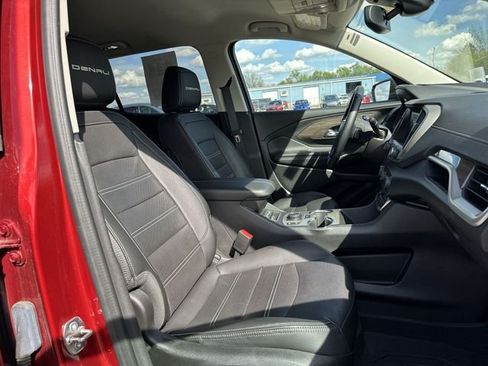 Used 2024 GMC Terrain Denali w/ LPO, Floor Liner Package AWD/4WD image 27