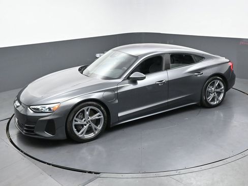 Used 2023 Audi e-tron GT Premium Plus image 47