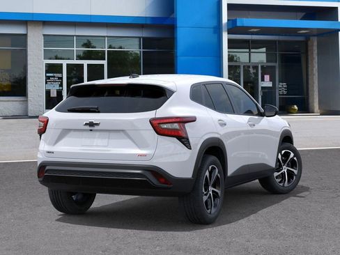 New 2026 Chevrolet Trax RS w/ Sunroof Package image 4