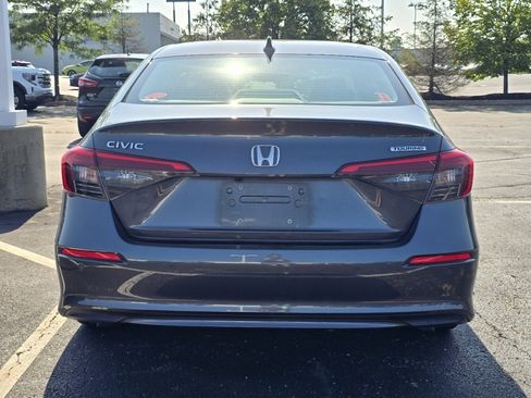 Used 2023 Honda Civic Touring image 6