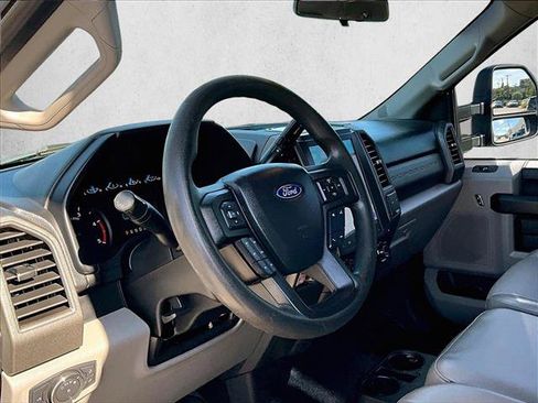 Used 2019 Ford F250 XL w/ STX Appearance Package AWD/4WD image 13
