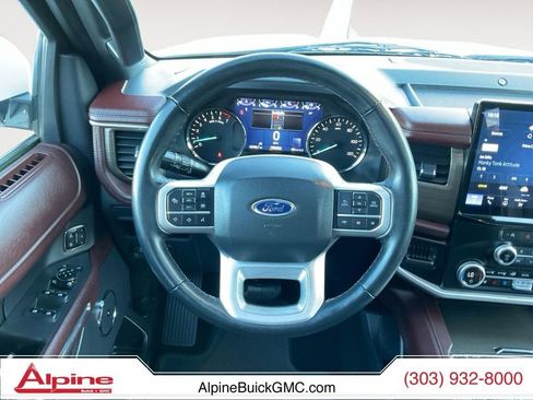 Used 2024 Ford Expedition Limited image 12