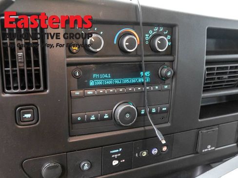 Used 2021 Chevrolet Express 2500 RWD image 15