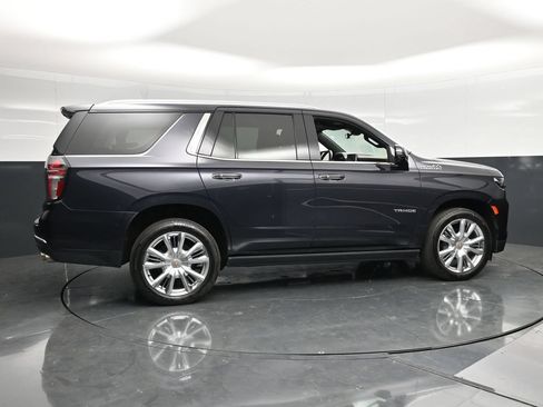 Used 2022 Chevrolet Tahoe High Country w/ Premium Package 2 AWD/4WD image 2