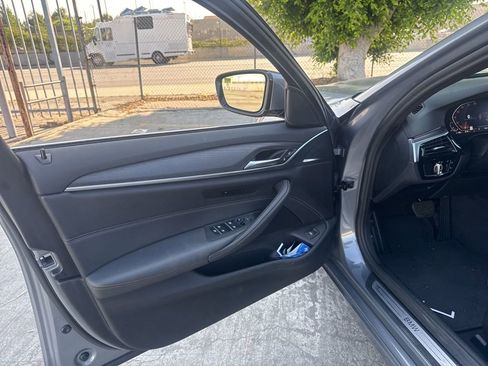 Certified 2023 BMW 530i w/ Convenience Package RWD image 19