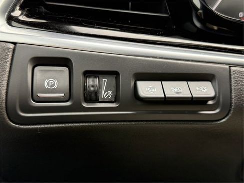 Used 2024 Cadillac XT6 Premium Luxury w/ Technology Package image 23