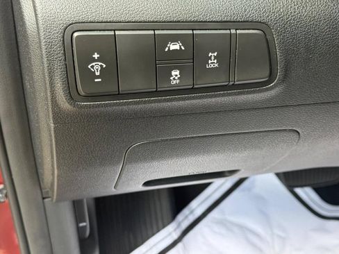 Used 2019 Hyundai Tucson SE AWD/4WD image 25