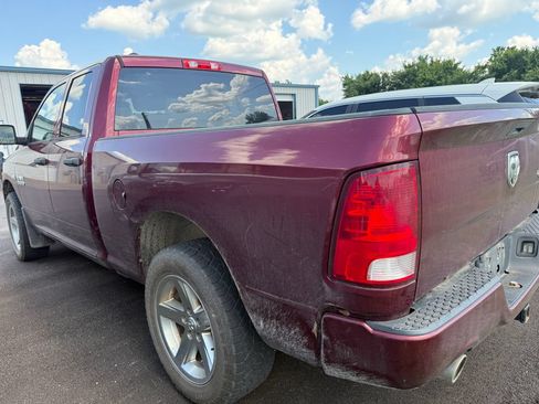 Used 2017 RAM 1500 Express w/ Express Value Package AWD/4WD image 10