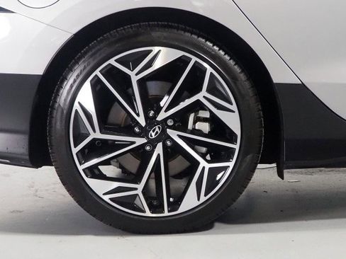 Used 2025 Hyundai Ioniq 6 SEL RWD image 44