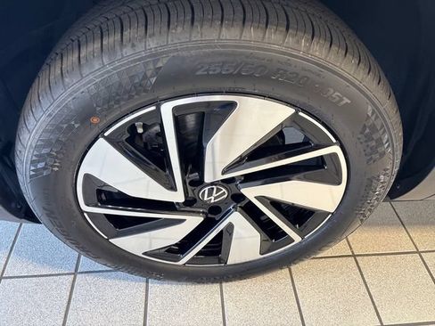Used 2026 Volkswagen Atlas SE AWD/4WD image 5